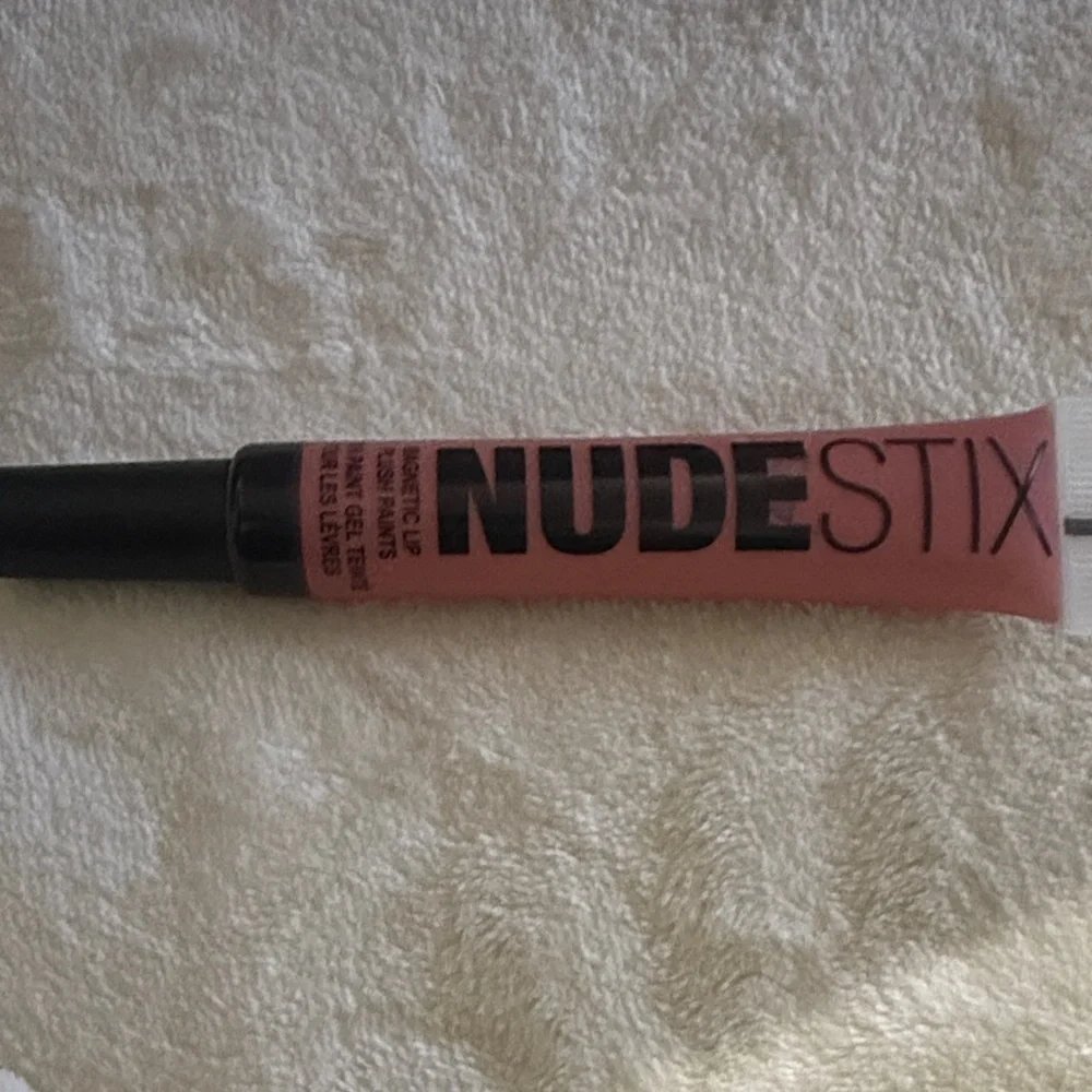 NUDESTIX Lip , cheek or eye liquid color - Soft‎ Pink